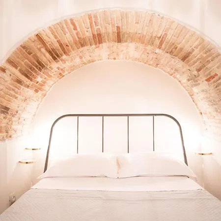 Archi Di Castello, Storia E Design 3br-wifi-ac Apartment