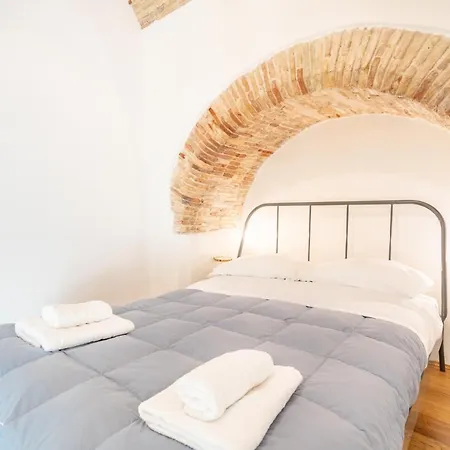 Archi Di Castello, Storia E Design 3br-wifi-ac