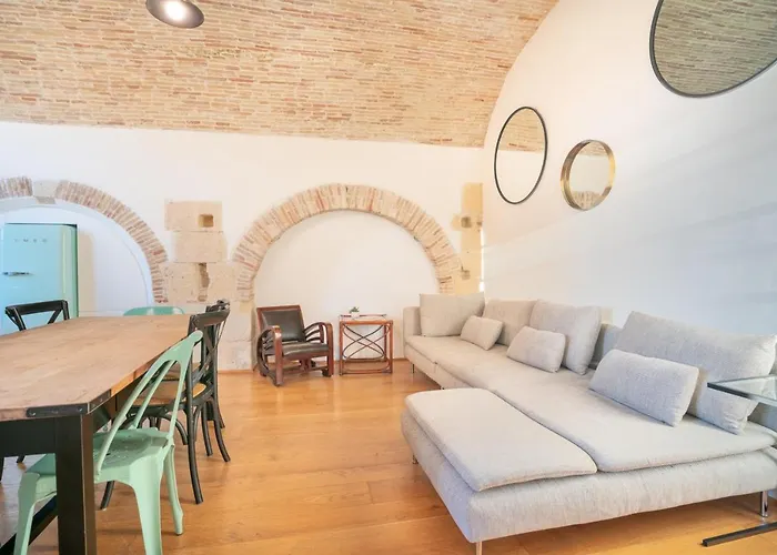 Archi Di Castello, Storia E Design 3br-wifi-ac カリアリ