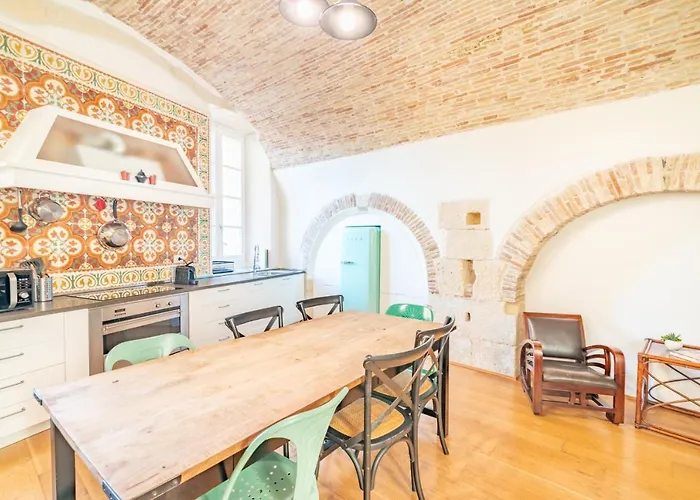 Archi Di Castello, Storia E Design 3br-wifi-ac カリアリ