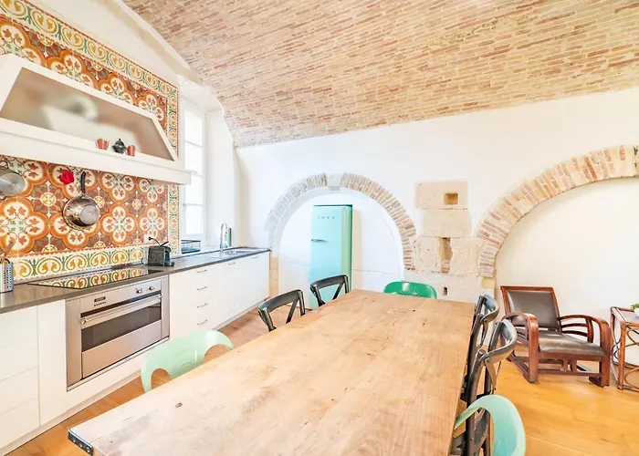 Archi Di Castello, Storia E Design 3br-wifi-ac アパート *