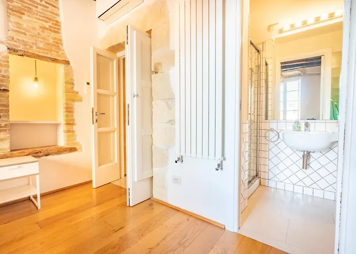 Archi Di Castello, Storia E Design 3br-wifi-ac カリアリ