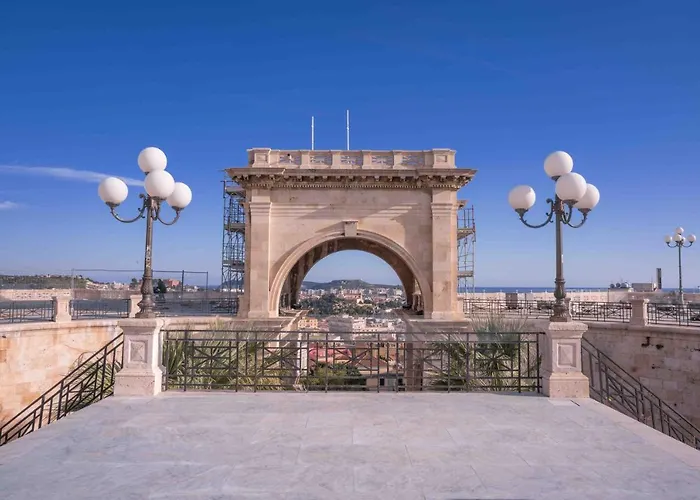 Archi Di Castello, Storia E Design 3br-wifi-ac カリアリ